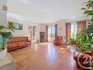  Maison  vendre 7 pices 185 m