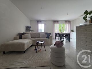  Appartement à louer 3 pièces 73 m²