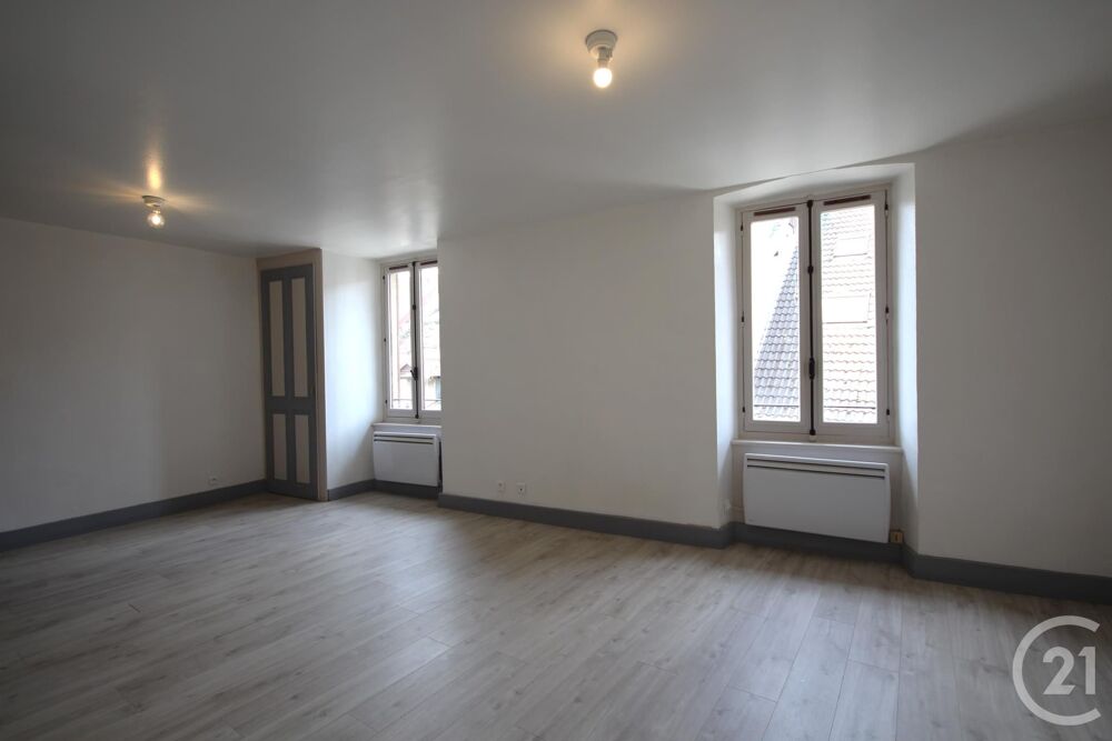 Centre Ville de RUMILLY, à louer un Appartement de type ....