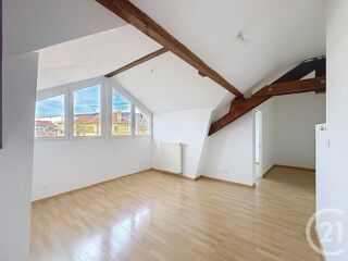  Appartement à louer 3 pièces 60 m²