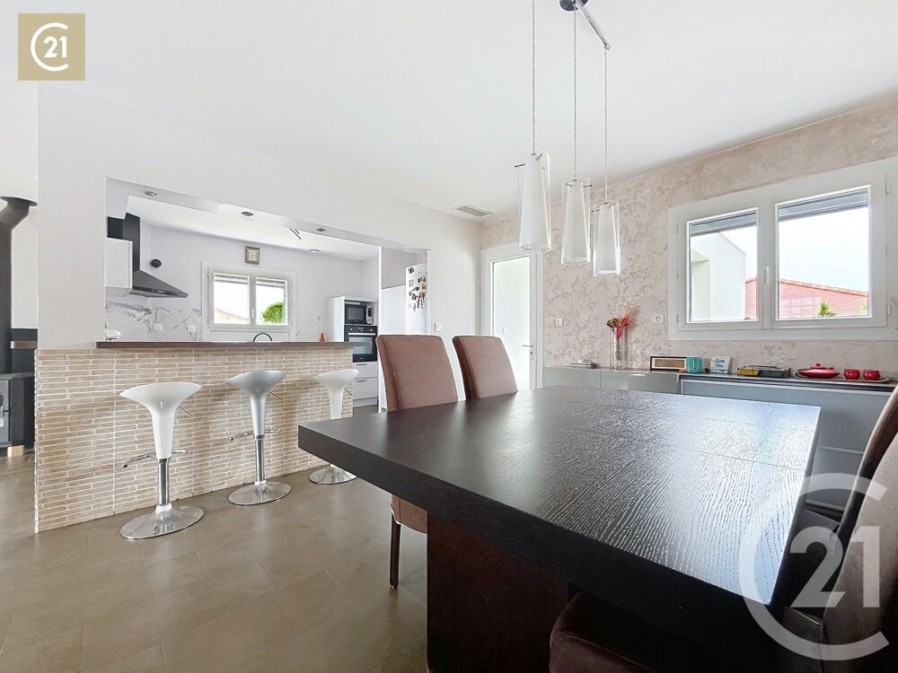 vente Maison - 5 pièce(s) - 174 m² Abeilhan (34290)