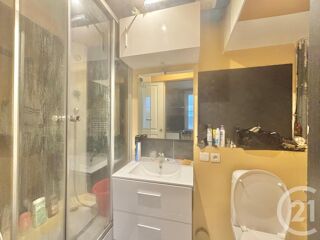  Immeuble � vendre 230 m�