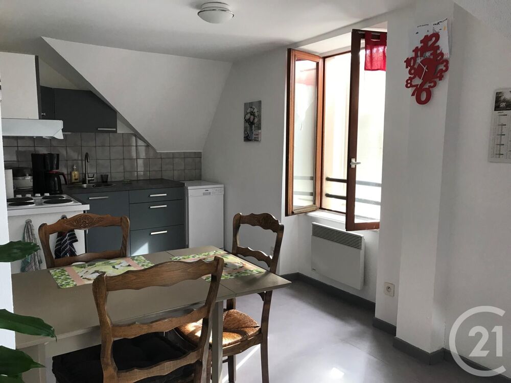 location Appartement - 2 pièce(s) - 72 m² Colombier-Fontaine (25260)
