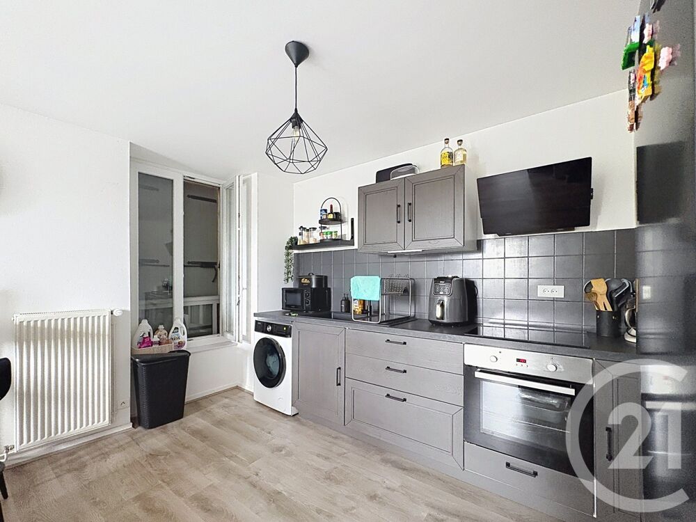 location Appartement - 3 pièce(s) - 51 m² Héricourt (70400)