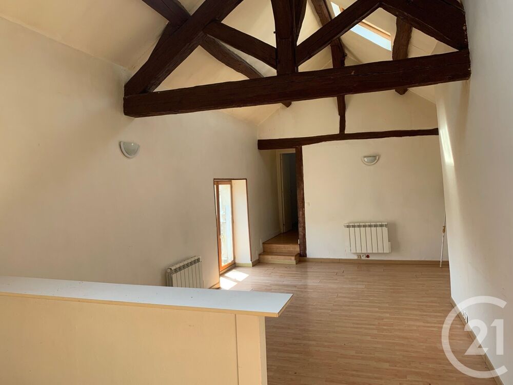 Appartement 3 pièces 61 m² · à Champagne sur Seine · 61 m² · 93 000 €