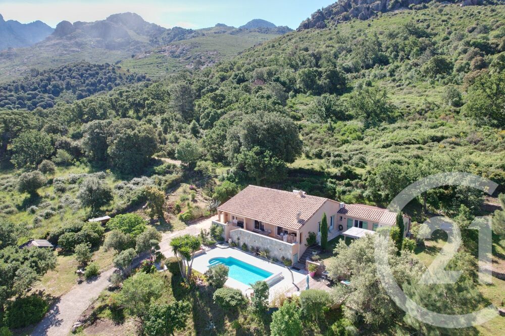 vente Maison - 7 pi�ce(s) - 145 m� Calenzana (20214)