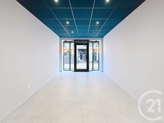  Appartement à louer 2 pièces 53 m²