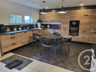  Maison � vendre 5 pi�ces 180 m�