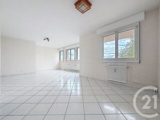  Appartement à louer 4 pièces 71 m²