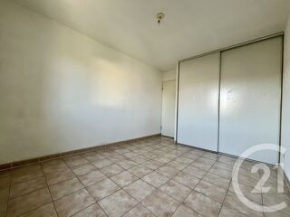  Appartement à louer 3 pièces 55 m²