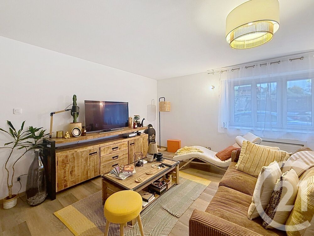 location Appartement - 2 pièce(s) - 79 m² Brognard (25600)
