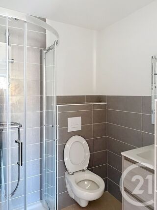  Appartement à louer 3 pièces 43 m²