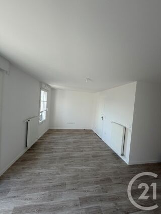 location Appartement - 1 pièce(s) - 30 m² Le Blanc-Mesnil (93150)
