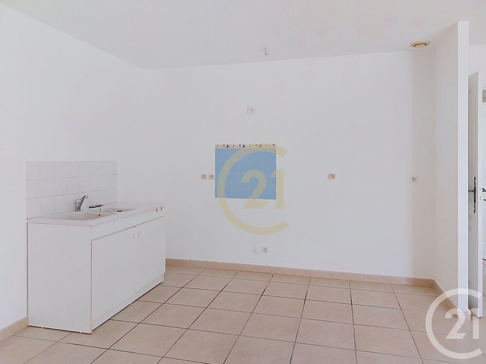 location Maison - 4 pièce(s) - 88 m² Castillon-du-Gard (30210)