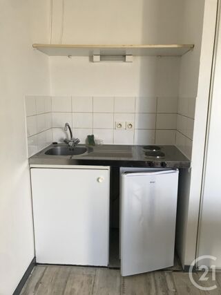  Appartement à louer 1 pièce 18 m²