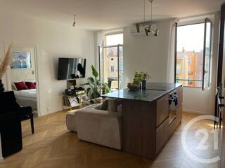  Appartement à louer 2 pièces 43 m²