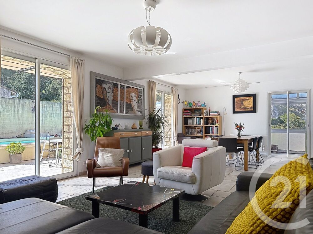 Maison 9 pièces 364 m² · à Chateaurenard · 364 m² · 733 950 €