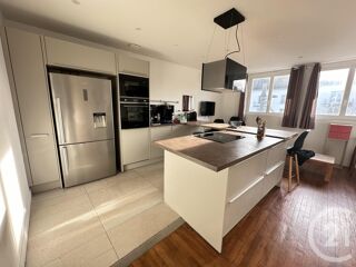  Appartement à louer 3 pièces 80 m²