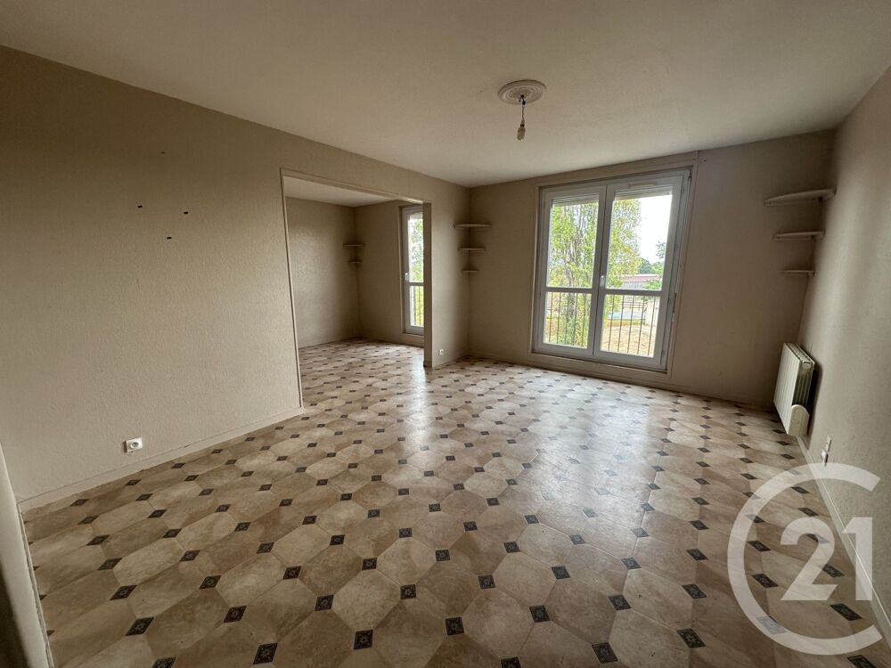 location Appartement - 3 pièce(s) - 73 m² Cercy-la-Tour (58340)