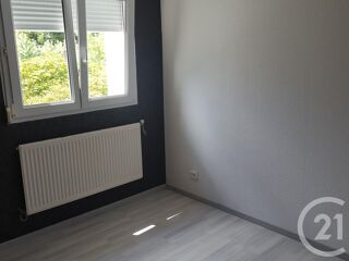  Appartement à louer 4 pièces 63 m²