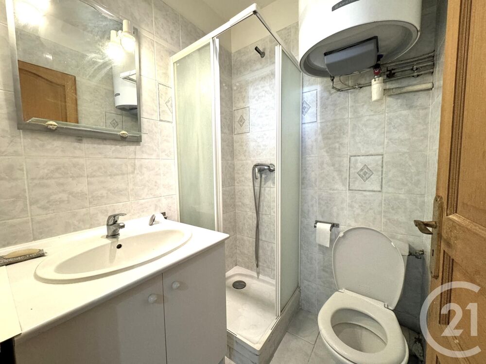 location Appartement - 1 pièce(s) - 17 m² Port-Saint-Louis-du-Rhône (13230)