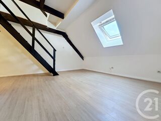  Appartement à louer 2 pièces 33 m²