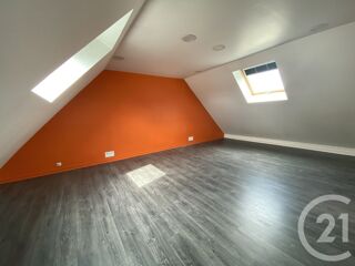 location Appartement - 4 pièce(s) - 103 m² Saint-Quentin (02100)