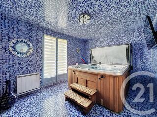  Maison � vendre 6 pi�ces 201 m�