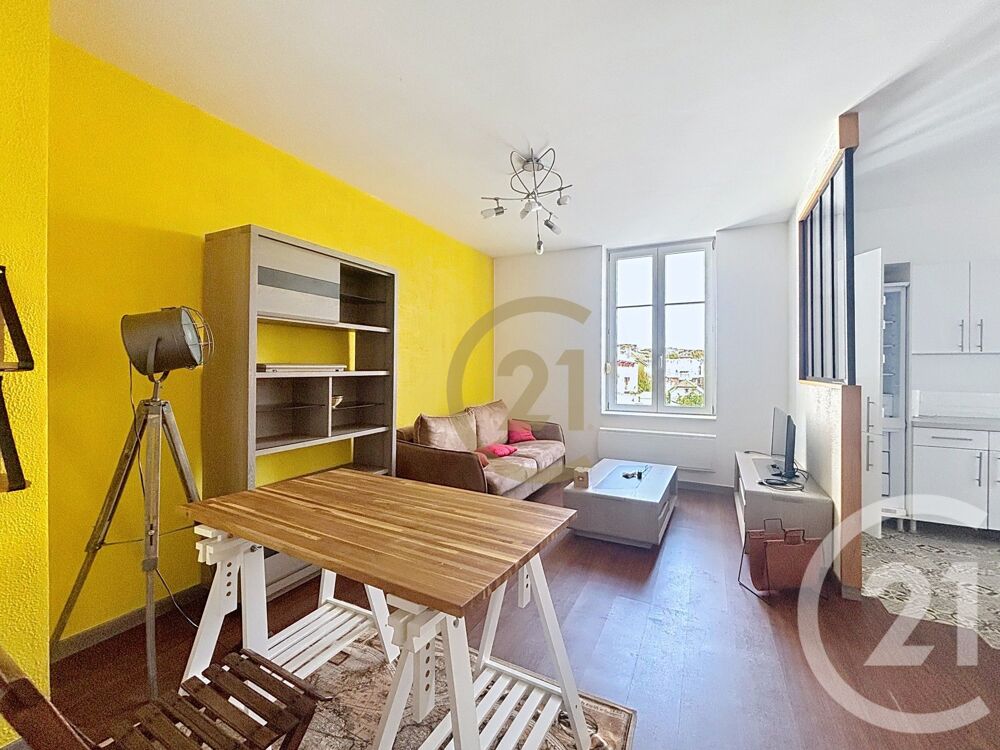 location Appartement - 2 pièce(s) - 54 m² Belfort (90000)