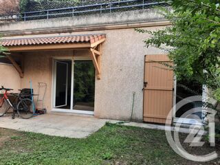 location Appartement - 3 pièce(s) - 69 m² Lyon 8