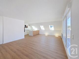  Appartement à louer 5 pièces 115 m²
