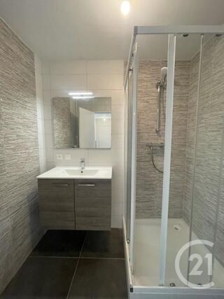  Appartement à louer 3 pièces 67 m²