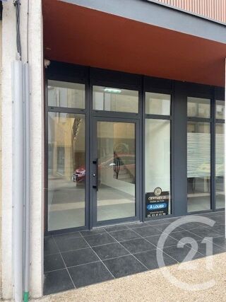location Appartement - 4 pièce(s) - 105 m² Montpon-Ménestérol (24700)