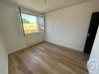  Appartement � louer 3 pi�ces 57 m�