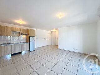  Appartement à louer 3 pièces 68 m²