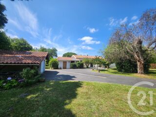  Maison  vendre 4 pices 194 m