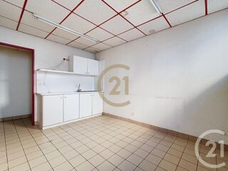  Appartement � louer 8 pi�ces 100 m� Lure