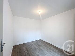  Appartement à louer 1 pièce 25 m²