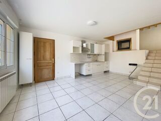  Maison à louer 7 pièces 154 m²