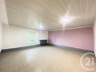  Appartement à louer 5 pièces 120 m²