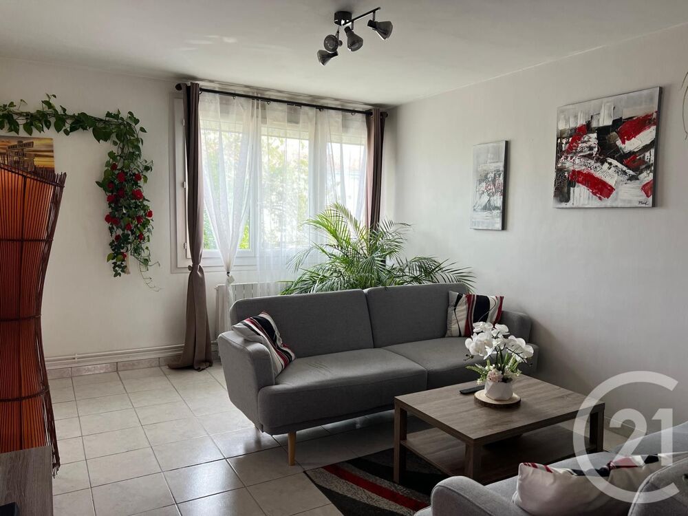 Appartement de 71m², dans un quartier très calme de Neve....