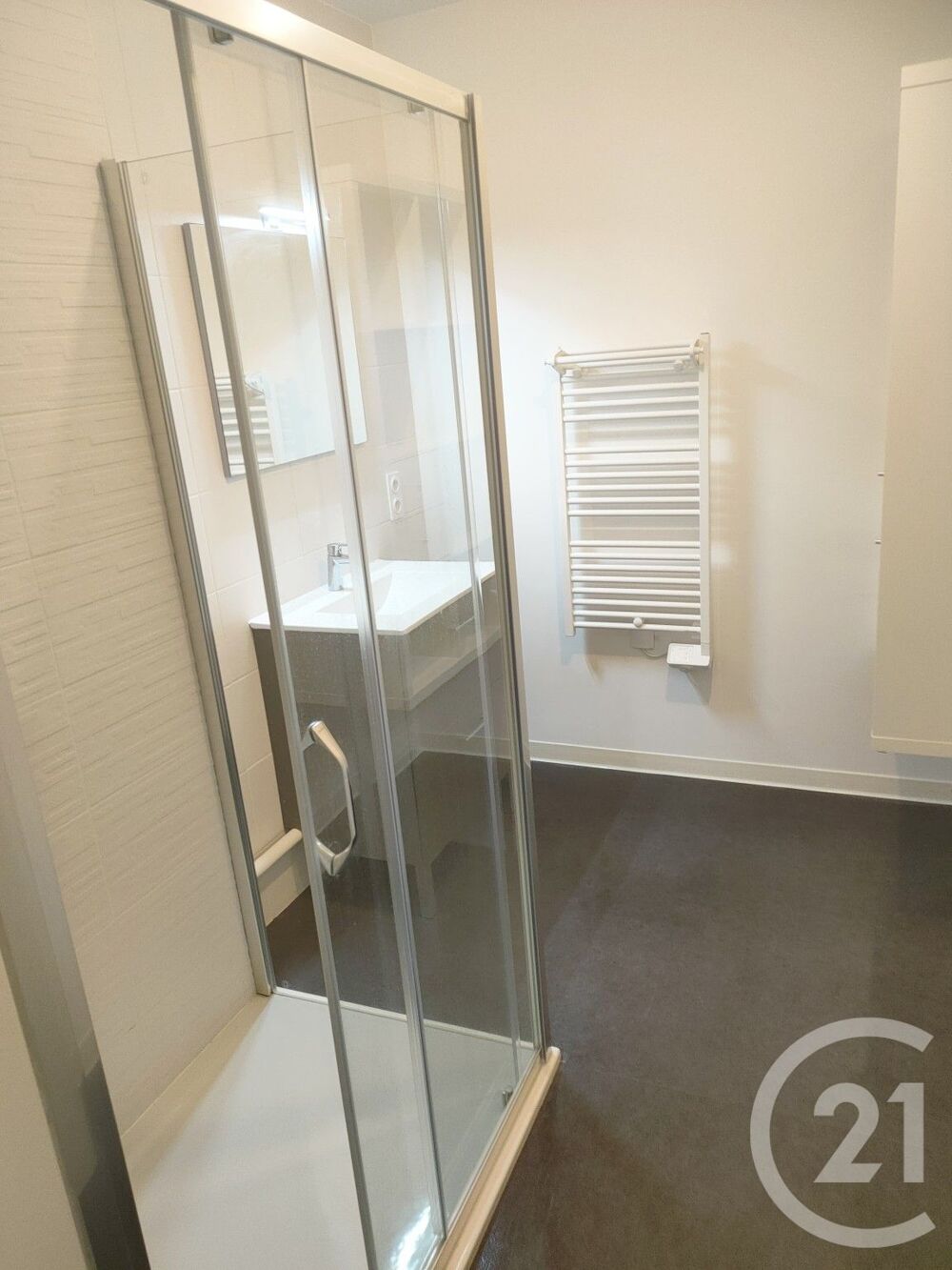 location Appartement - 3 pièce(s) - 64 m² Joué-lès-Tours (37300)
