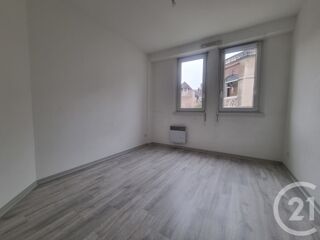  Appartement à louer 3 pièces 49 m²