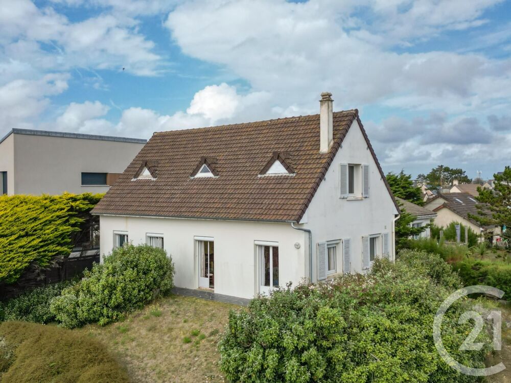 Maison 7 pièces 197 m² · à Denneville · 197 m² · 329 000 €