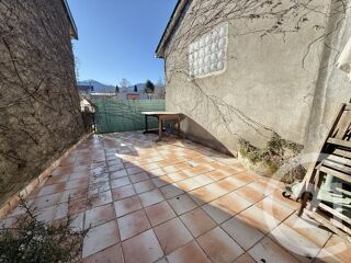  Appartement à louer 4 pièces 101 m²