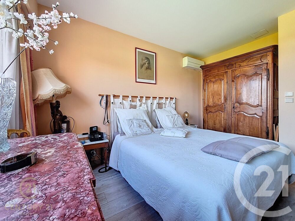 � vendre  Appartement Antibes (06600)