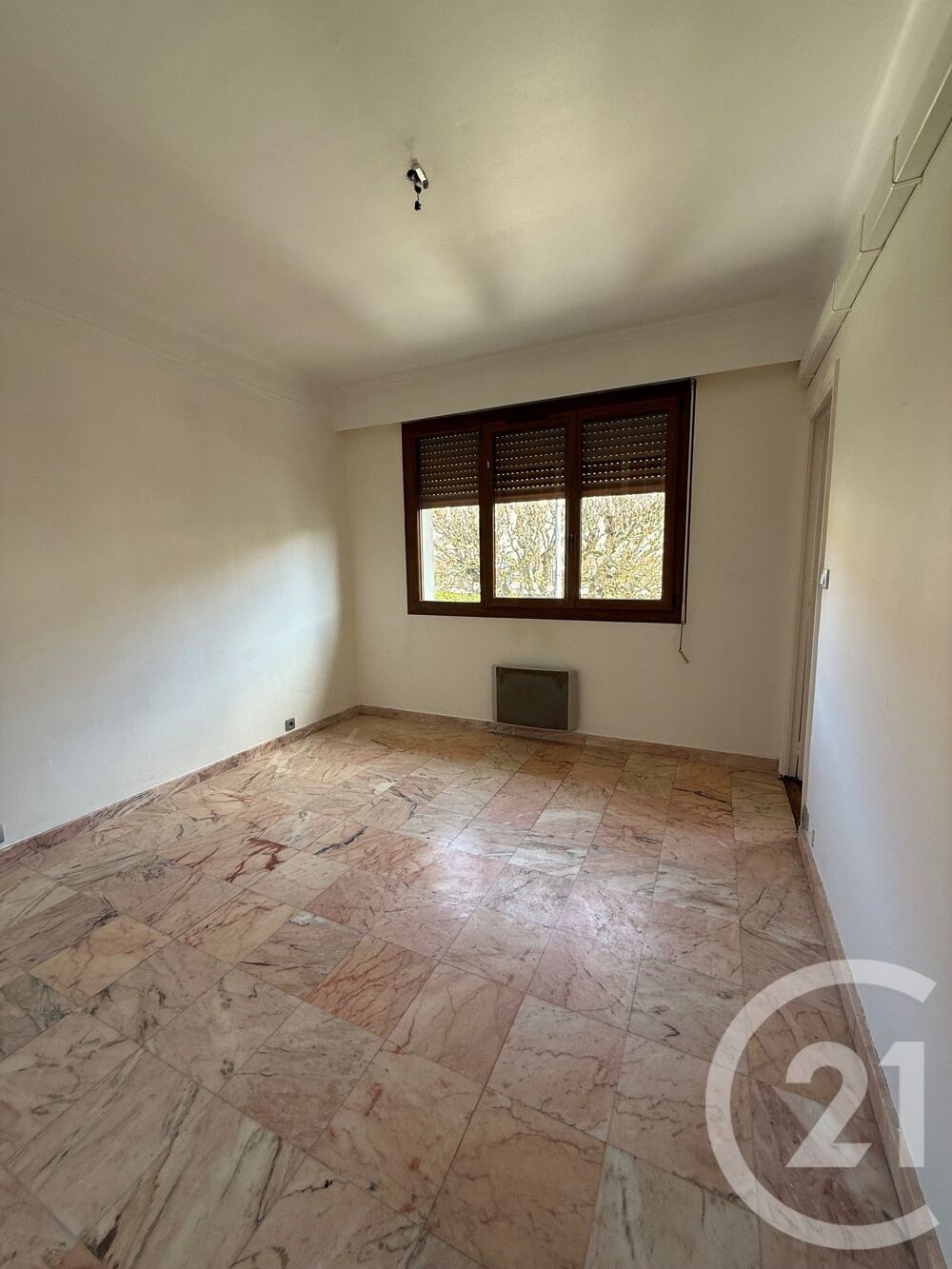 location Appartement - 2 pièce(s) - 42 m² Savigny-sur-Orge (91600)
