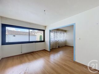  Appartement à louer 3 pièces 99 m²