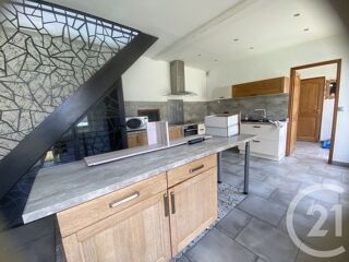  Maison à louer 5 pièces 207 m²