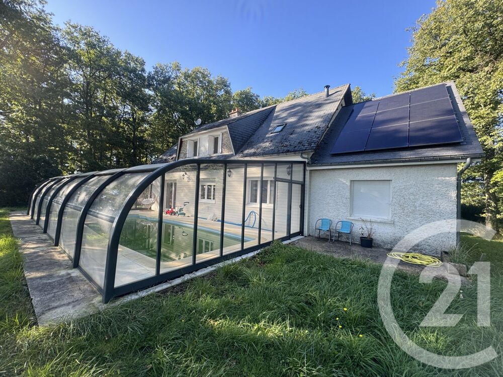 Découvrez cette magnifique propriété située en Puisaye à....